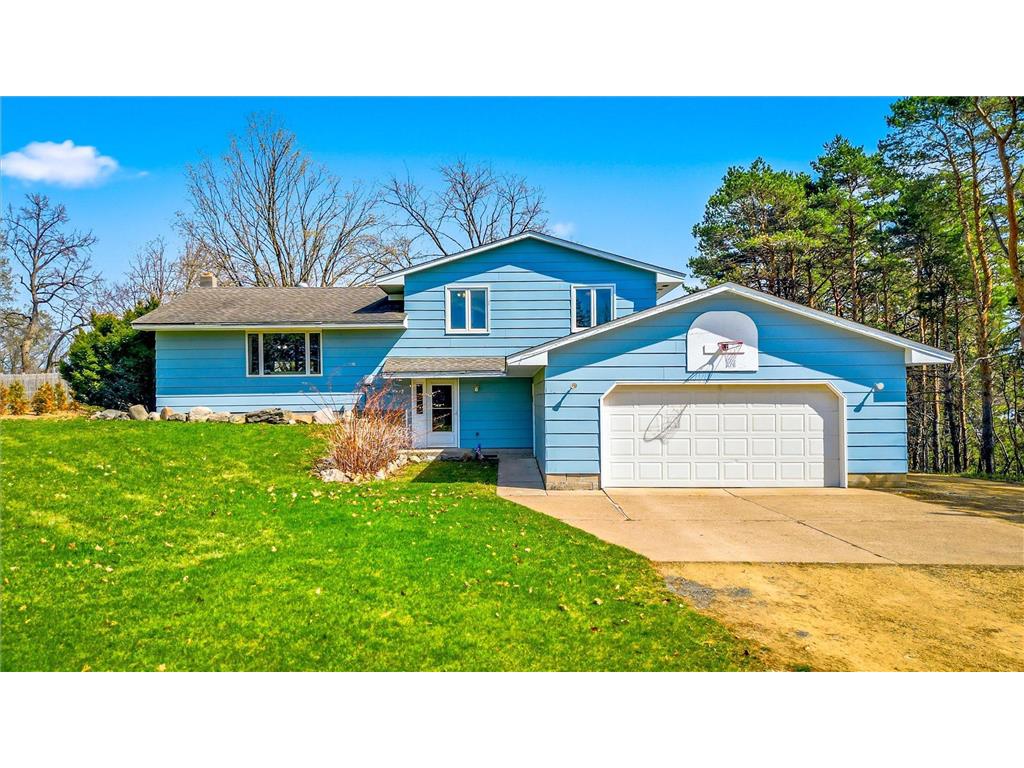 13375 Elmcrest Avenue N White Bear Lake MN 55110 7037365 image1