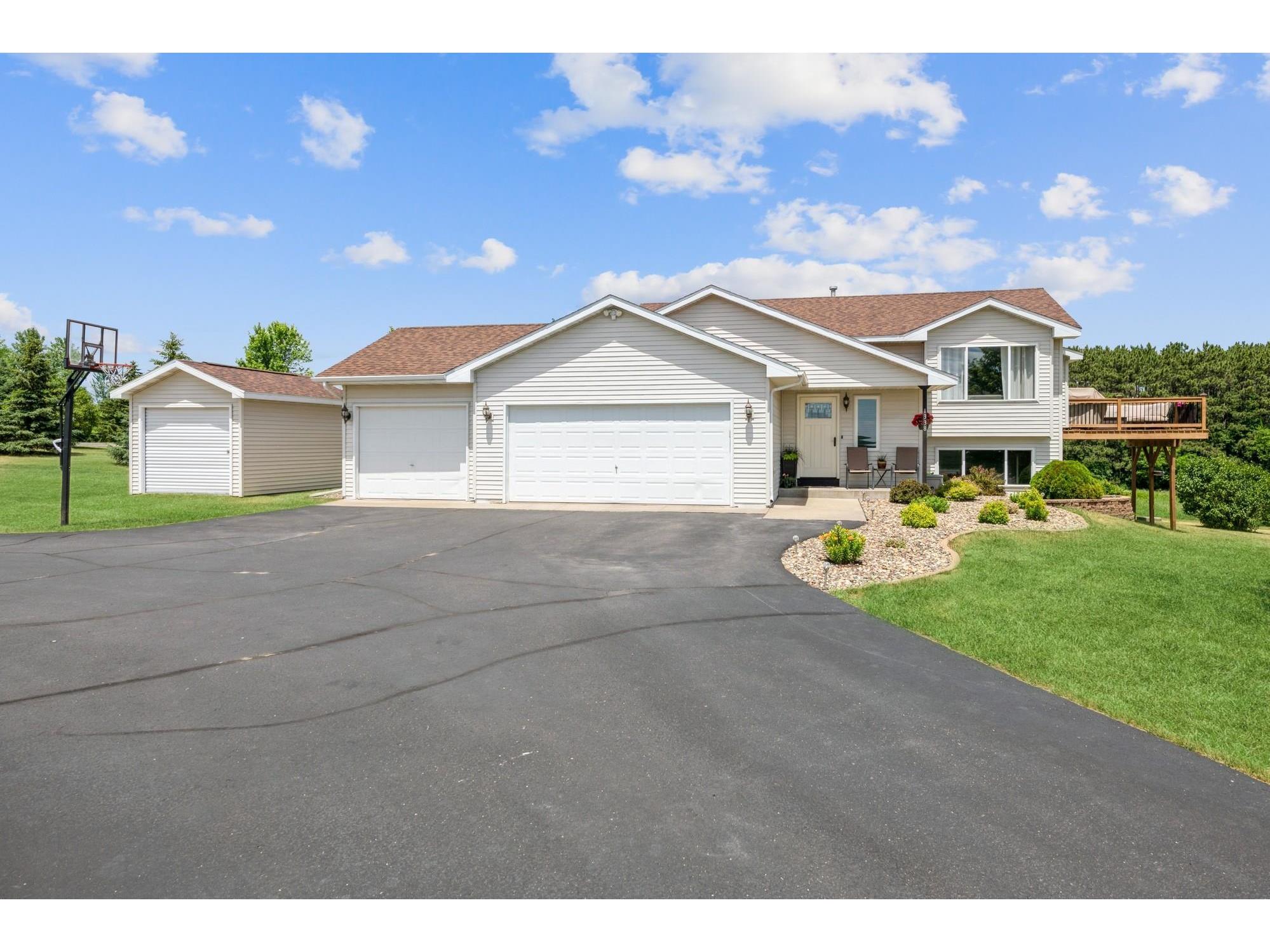 1338 210th Avenue, Star Prairie Twp, WI, 54017 MLS 6007179 Edina