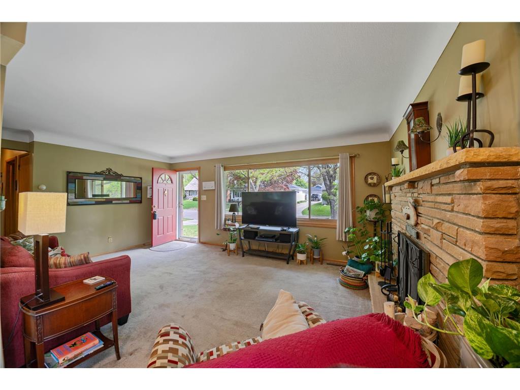 1339 Manomin Avenue West Saint Paul MN 55118 7072785 image4
