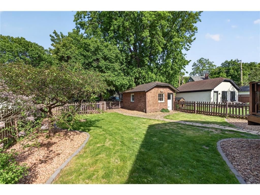 134 Amherst Street Saint Paul MN 55105 7069689 image18