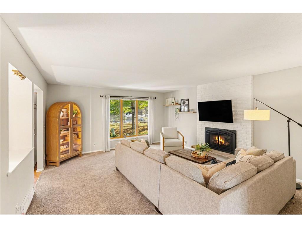 134 Birnamwood Drive Burnsville MN 55337 7041149 image1