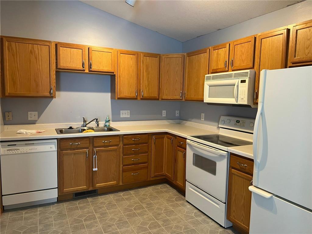 134 Cedar Cove Lane NW, Owatonna, MN, 55060 MLS 6506316 Edina Realty