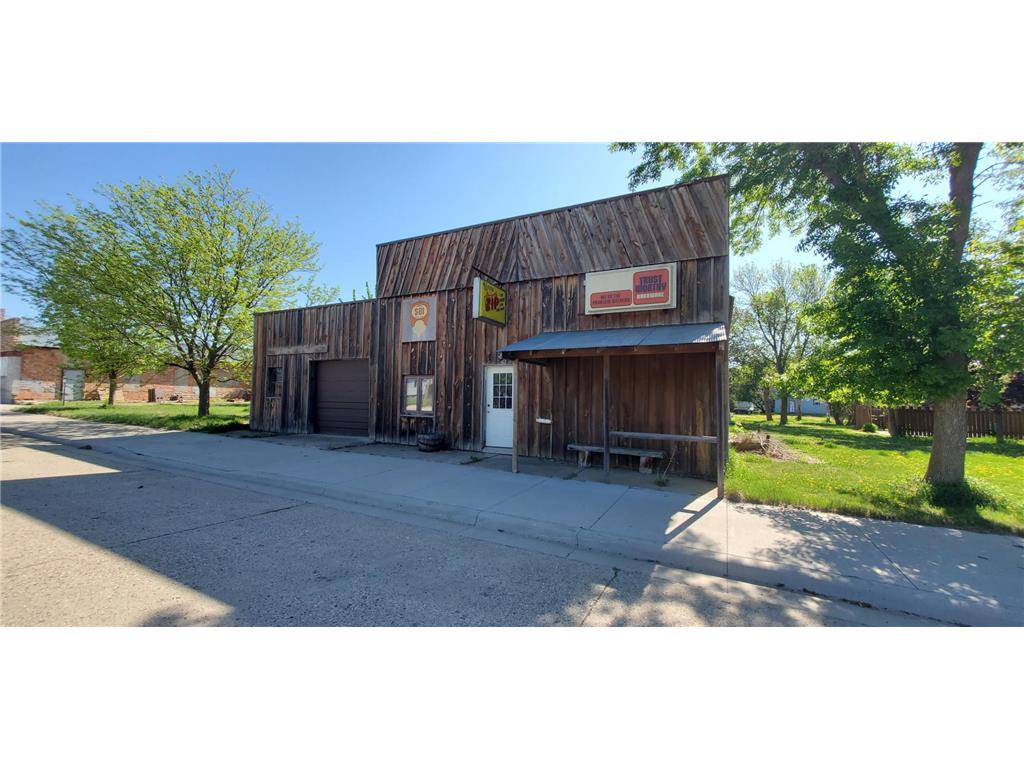 134 Main Street N Woodstock MN 56186 6721427 image1