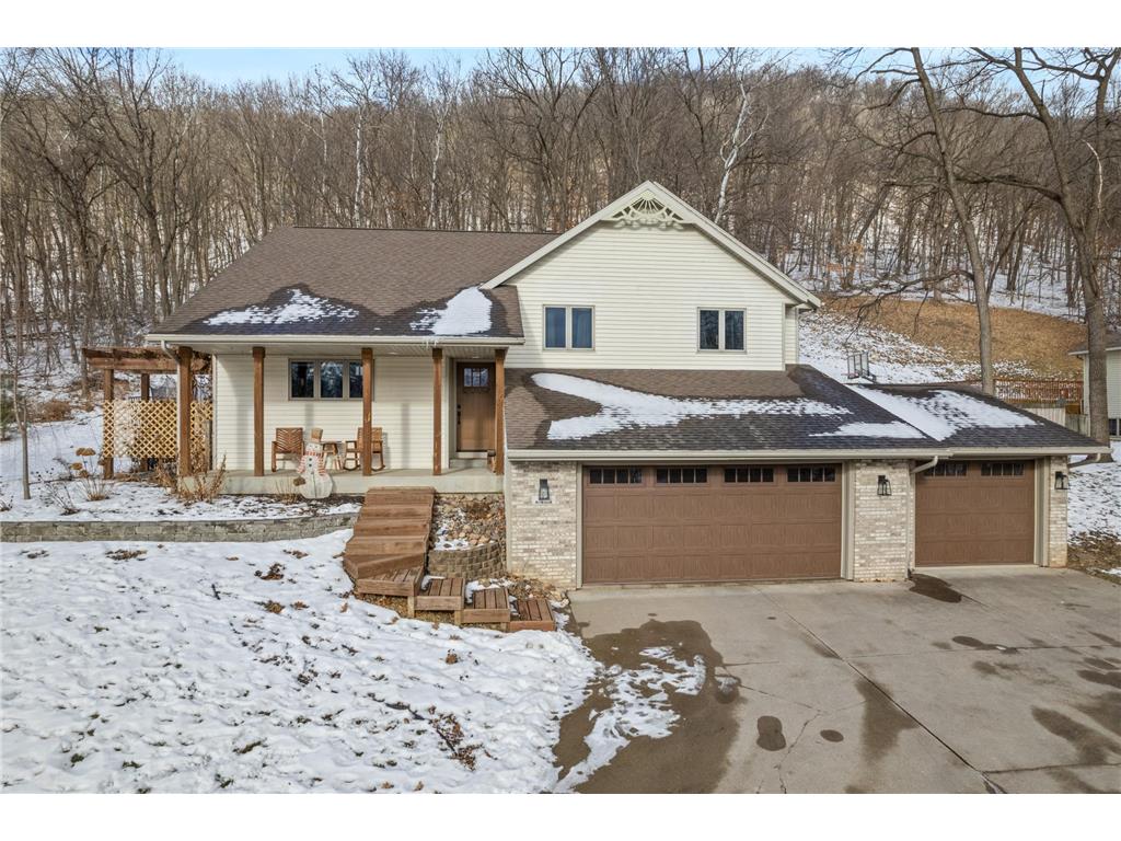 134 Mc Intosh Road E La Crescent MN 55947 7018337 image1