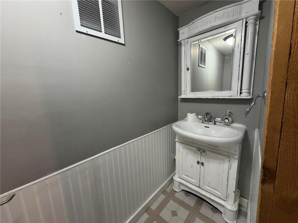 134 W Madison Avenue Grantsburg WI 54840 7092036 image9