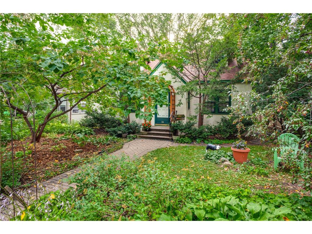 134 Warwick Street SE Minneapolis MN 55414 6409351 image1