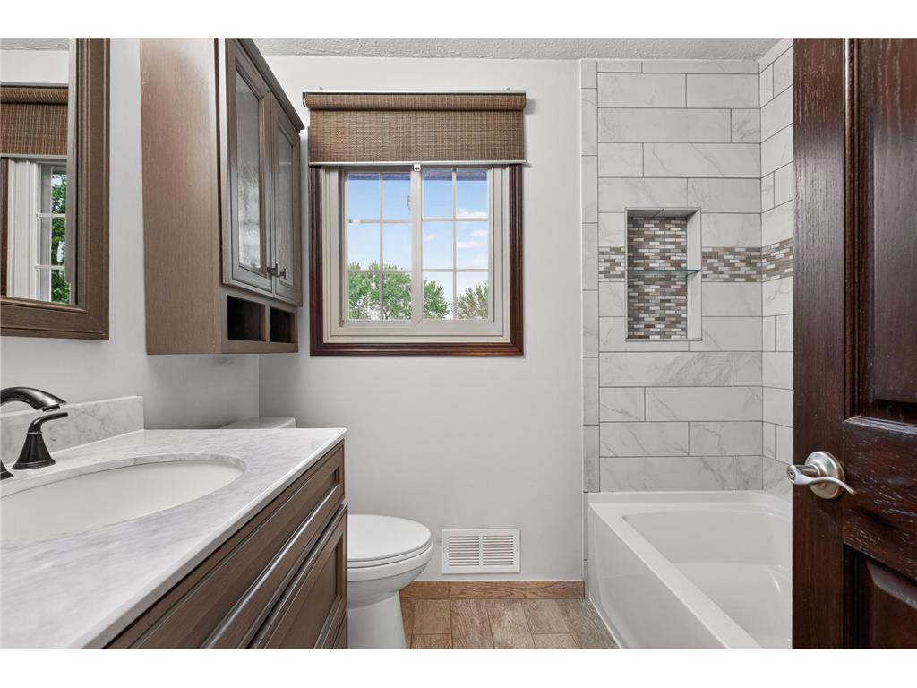1340 Balsam Street E Eagan MN 55123 7007073 image15