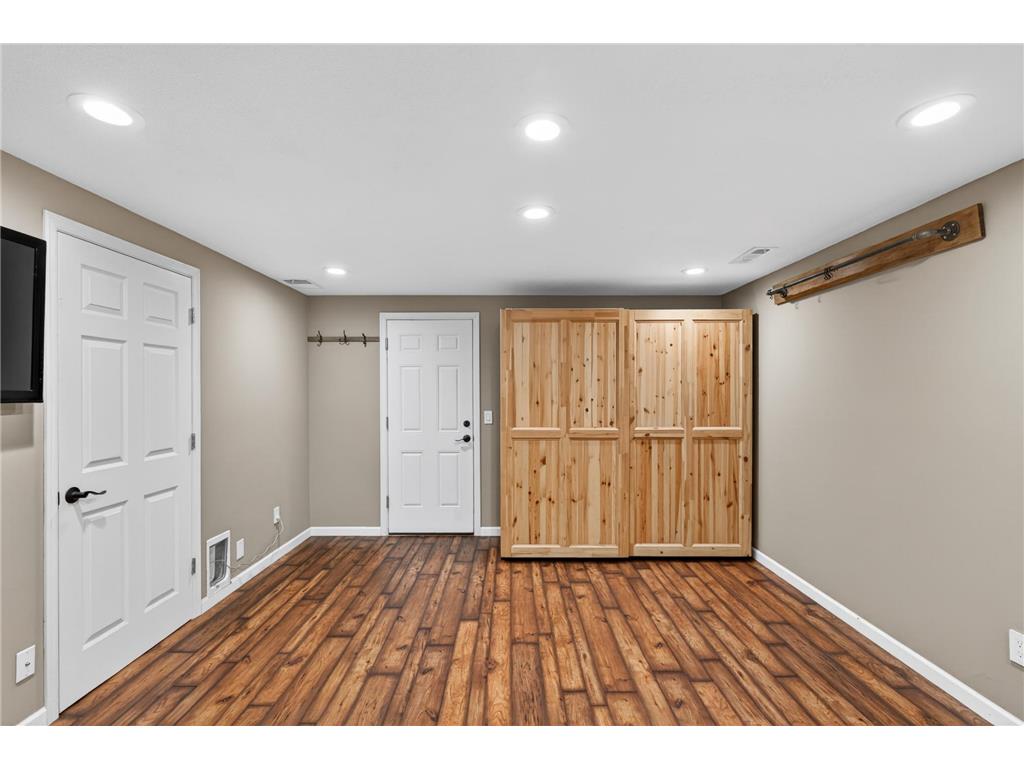 1340 Balsam Street E Eagan MN 55123 7007073 image25