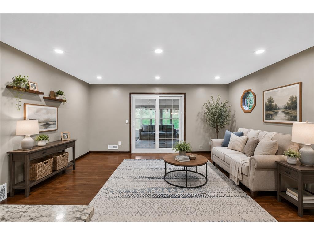1340 Balsam Street E Eagan MN 55123 7007073 image4