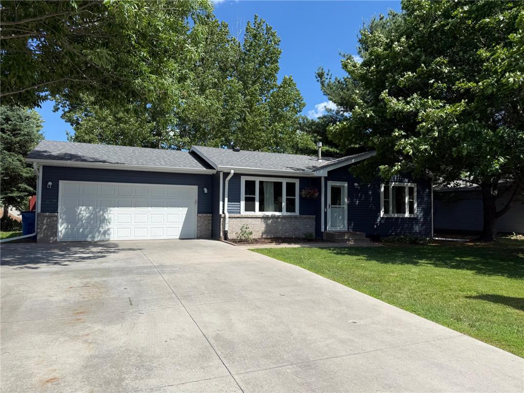1340 Carriage Lane S Cambridge MN 55008 7091567 image1