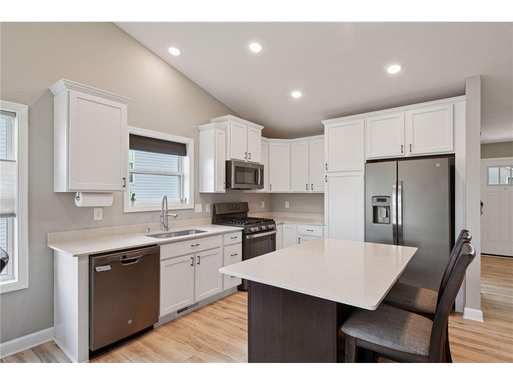 1340 Chestnut Circle Carver MN 55315 6820458 image11