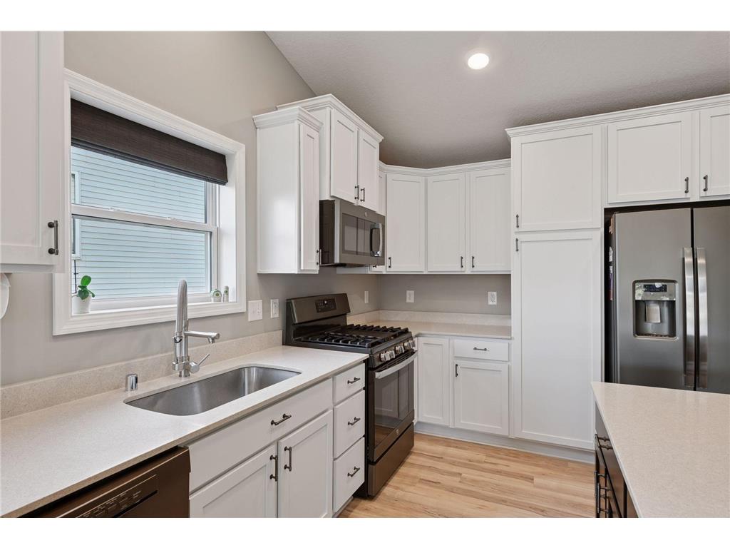 1340 Chestnut Circle Carver MN 55315 6820458 image12