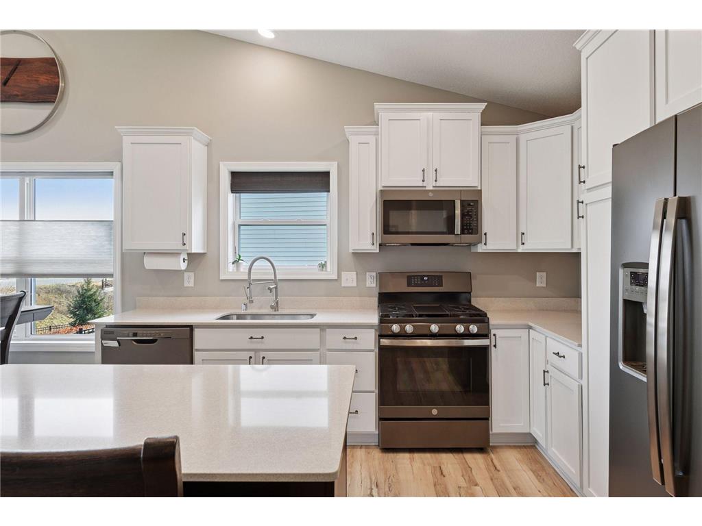 1340 Chestnut Circle Carver MN 55315 6820458 image13