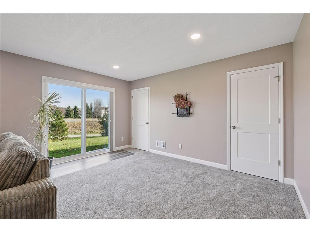 1340 Chestnut Circle Carver MN 55315 6820458 image34