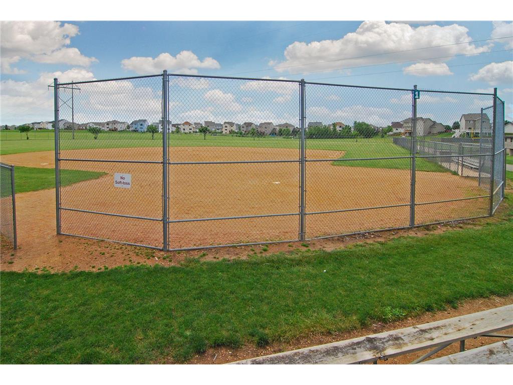 1340 Chestnut Circle Carver MN 55315 6820458 image54