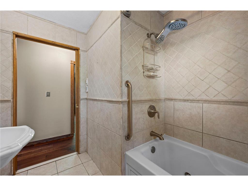 1340 Rest Point Lane Orono MN 55364 - Lake Minnetonka 7072441 image23