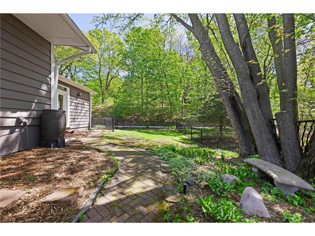1340 Rest Point Lane Orono MN 55364 - Lake Minnetonka 7072441 image38