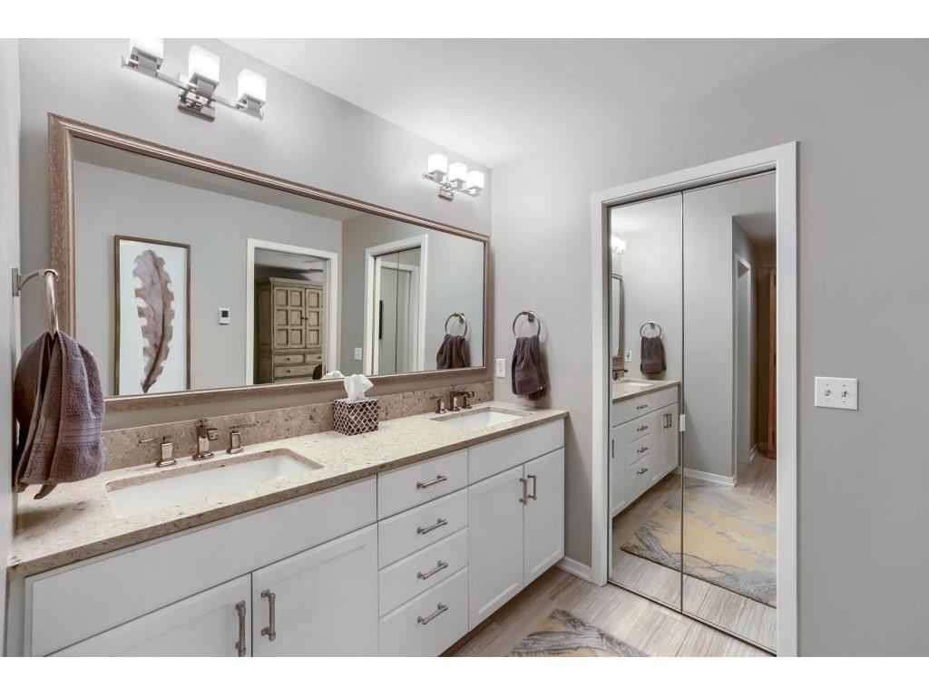 1340 Waterford Drive Golden Valley MN 55422 7079548 image17