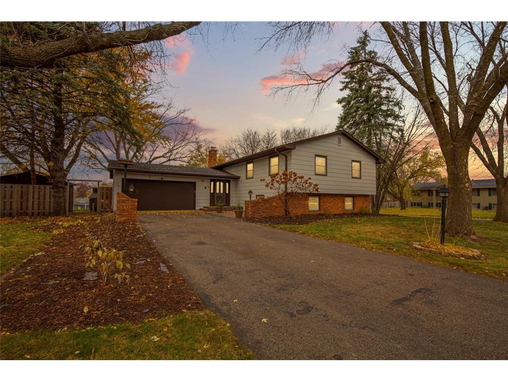 13400 Knob Hill Road Burnsville MN 55337 6817157 image1