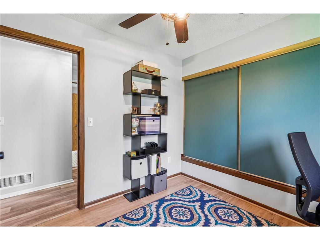 13400 Pepperwood Circle Minnetonka MN 55305 7105180 image24