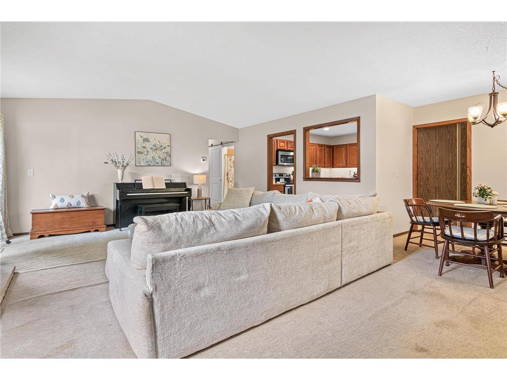 13401 Pepperwood Circle Minnetonka MN 55305 7113304 image2