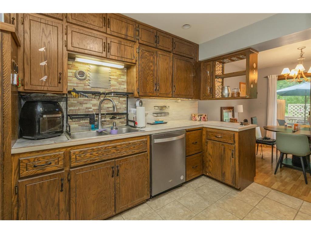 13404 Oakland Drive Burnsville MN 55337 7095923 image13