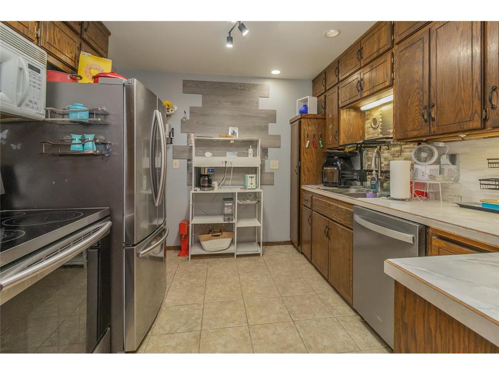 13404 Oakland Drive Burnsville MN 55337 7095923 image14