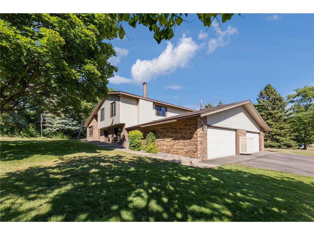 13410 Pepperwood Circle, MN, 55305 MLS 6396113 Edina