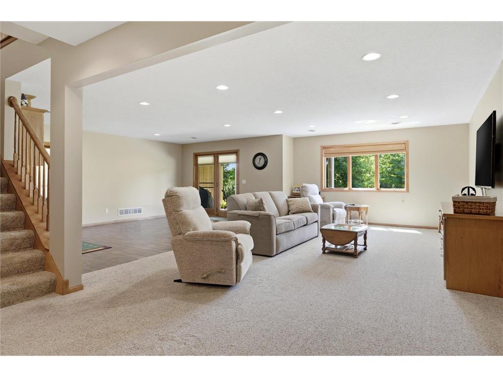 13410 Superior Drive Rogers MN 55374 - Cowley 7109005 image32