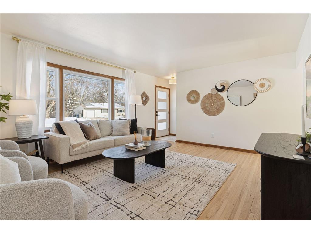 13413 Arthur Street W Minnetonka MN 55305 7024371 image1