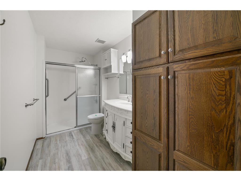 13416 Parkwood Drive Burnsville MN 55337 7020624 image9