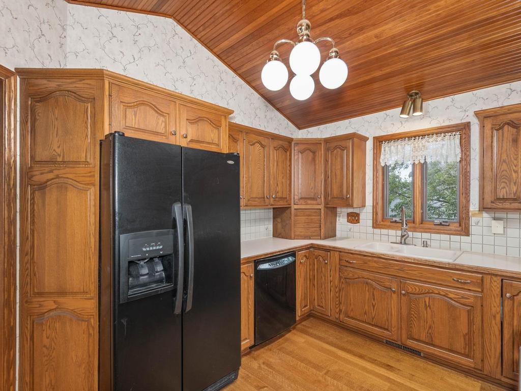13420 Pennock Avenue Apple Valley MN 55124 7099784 image16