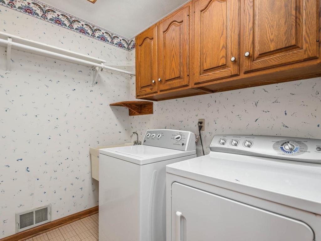 13420 Pennock Avenue Apple Valley MN 55124 7099784 image29