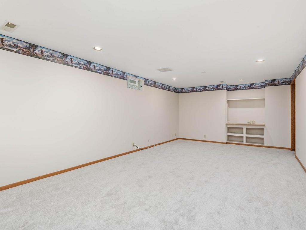 13420 Pennock Avenue Apple Valley MN 55124 7099784 image30