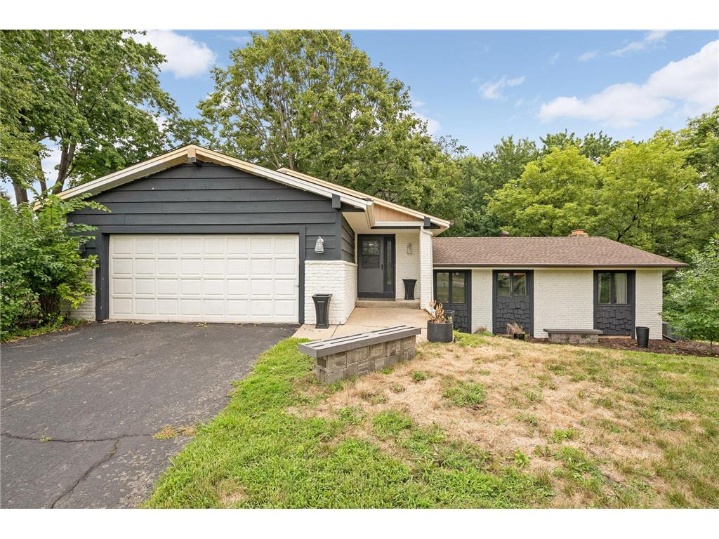 13421 Penn Avenue S Burnsville MN 55337 6248657 image1