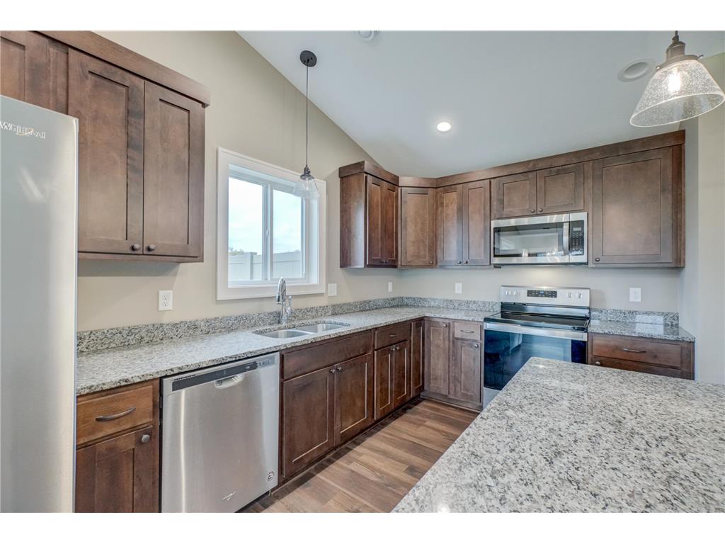 1343 Creekwood Drive New Richmond WI 54017 6806231 image34