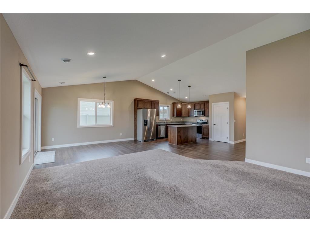 1343 Creekwood Drive New Richmond WI 54017 6806231 image40