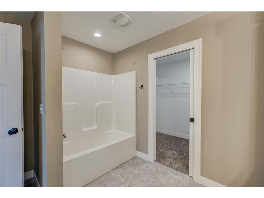 1343 Creekwood Drive New Richmond WI 54017 6806231 image51