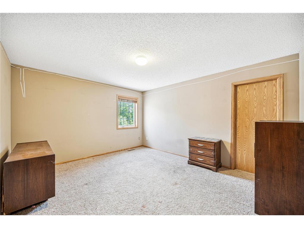 1343 Echo Lake Court, Mahtomedi, MN, 55115 MLS 6551698 Edina Realty