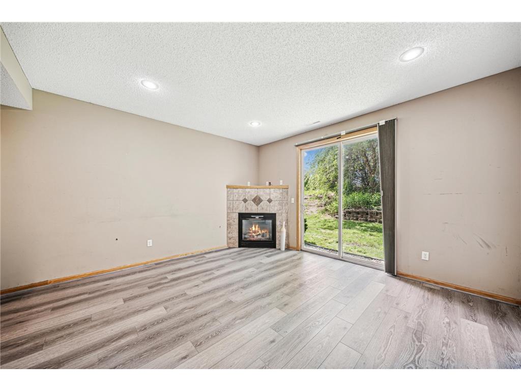 1343 Echo Lake Court, Mahtomedi, MN, 55115 MLS 6551698 Edina Realty