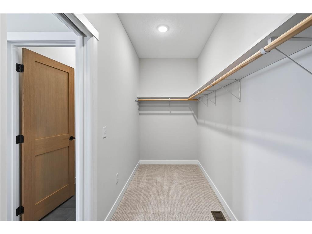 13437 295th Avenue NW Baldwin Twp MN 55371 7005631 image22