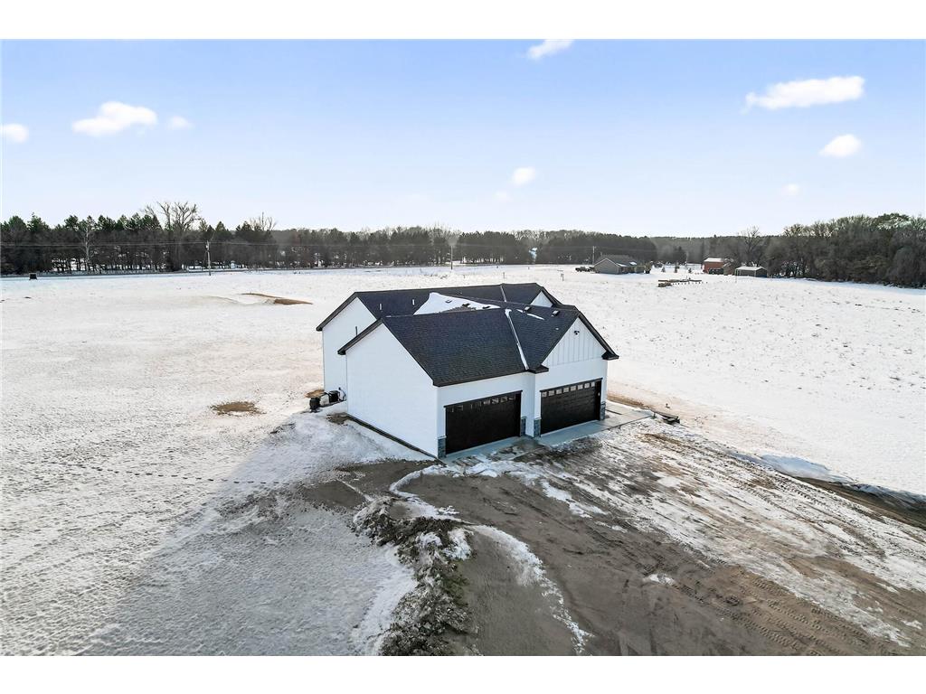 13437 295th Avenue NW Baldwin Twp MN 55371 7005631 image35
