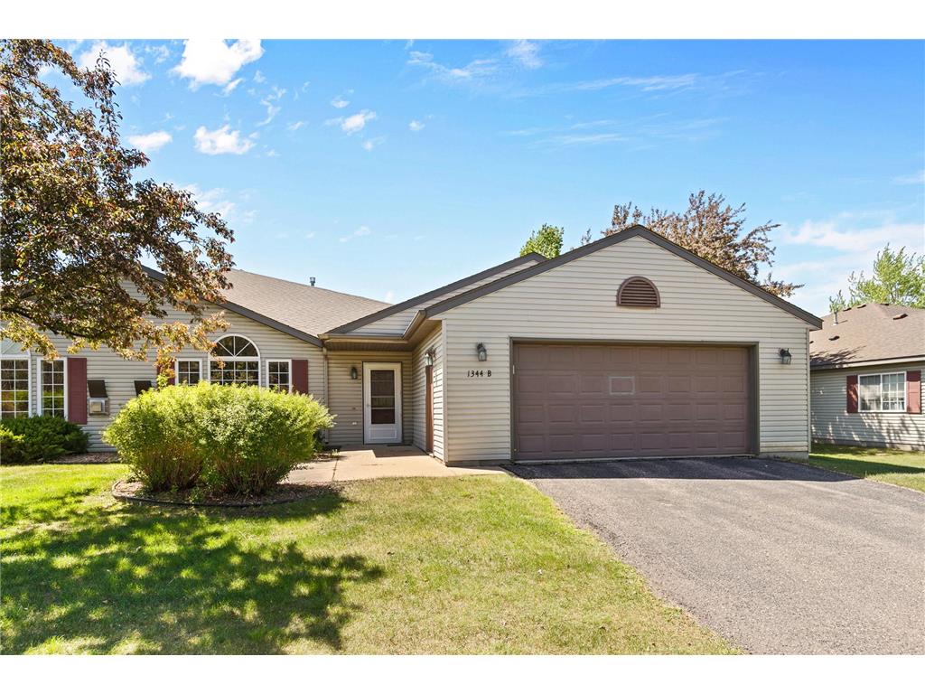 1344 Carriage Drive #1344-B Hudson WI 54016 7054354 image1