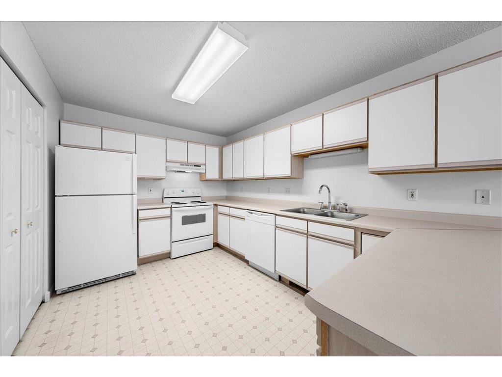 1344 Carriage Drive #1344C Hudson WI 54016 7021364 image15