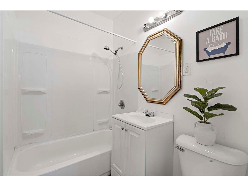 1344 Knox Avenue N Minneapolis MN 55411 7005161 image15