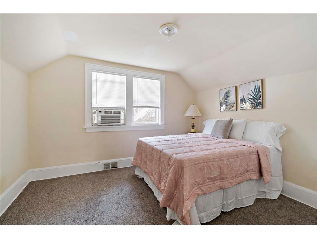 1344 Knox Avenue N Minneapolis MN 55411 7005161 image18