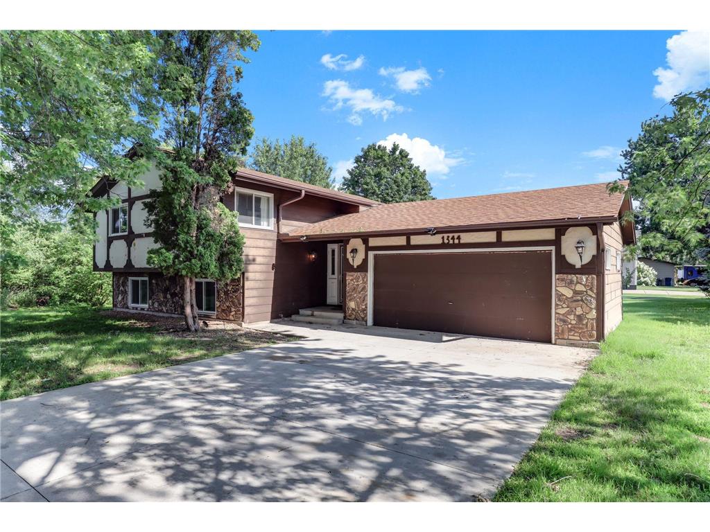 1344 Willow Lake Boulevard Vadnais Heights MN 55110 7106495 image2