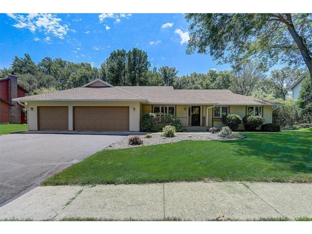 13445 Elkwood Drive, Apple Valley, MN 55124 MLS 6236524 Edina Realty