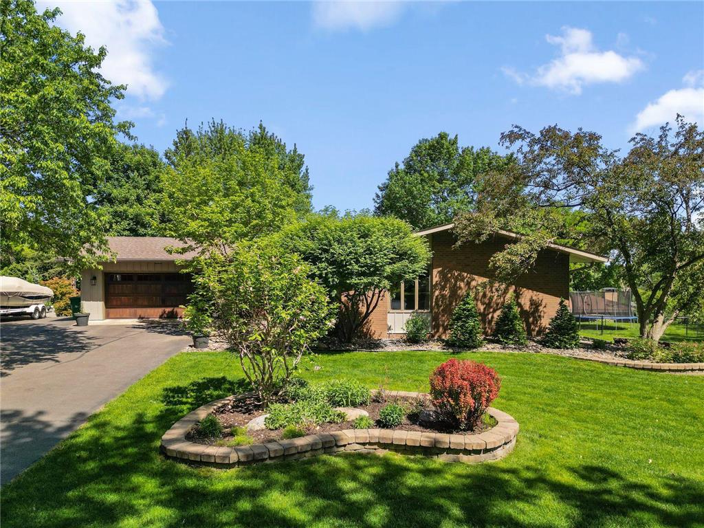 1345 Broadview Avenue Chaska MN 55318 7073939 image1
