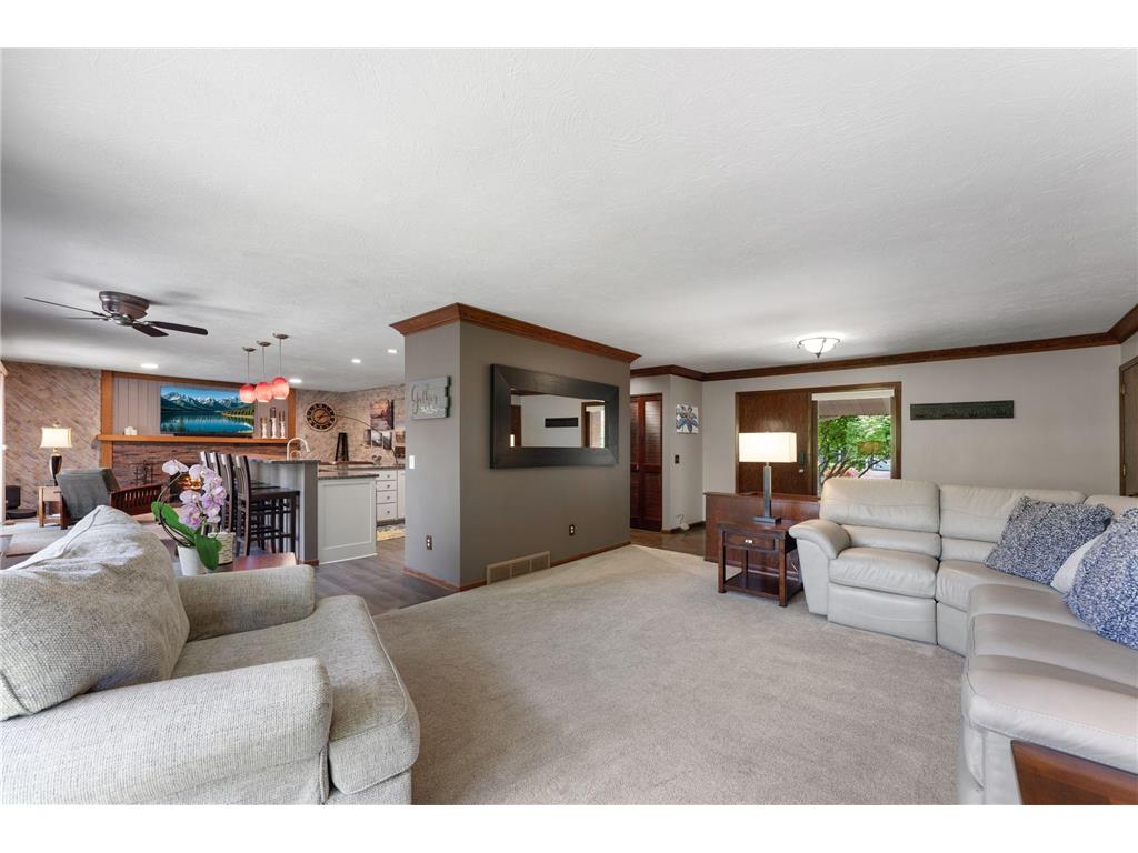 1345 Broadview Avenue Chaska MN 55318 7073939 image20